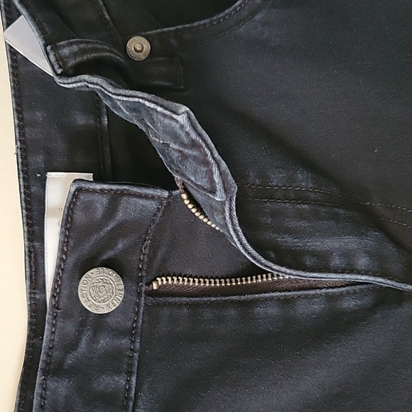 Kenneth Cole High Rise Skinny Dark Jeans With Zipper At The Ankle - Picture 9 of 9